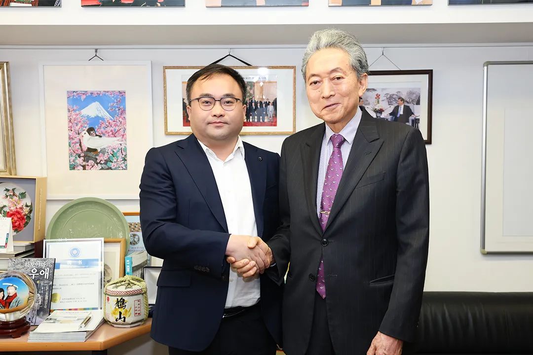 迅镭激光董事长拜访日本前首相鸠山由纪夫(图2)