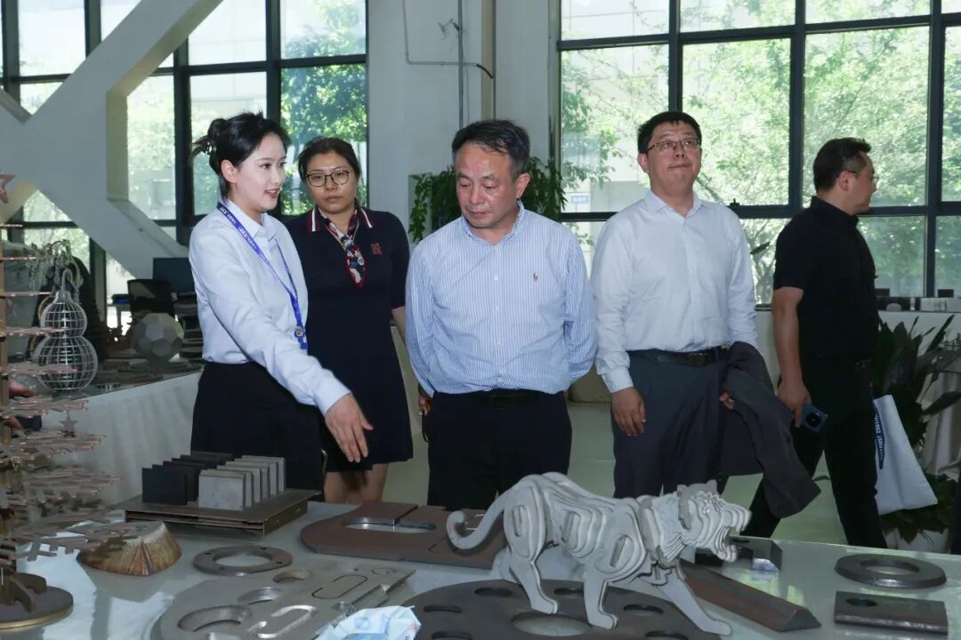 江苏师范大学党委书记芮国强一行到访迅镭激光参观交流(图9)